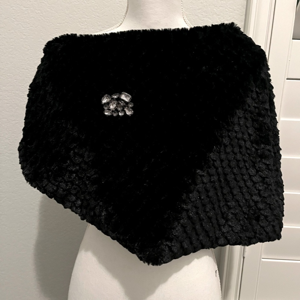 Black Faux Fur Cape/Shawl